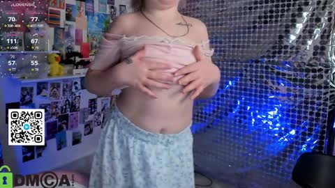 Mia online show from 03-28-26, 03:39