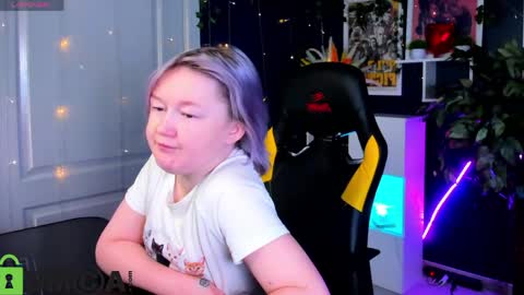 Mia online show from 05-17-26, 03:04