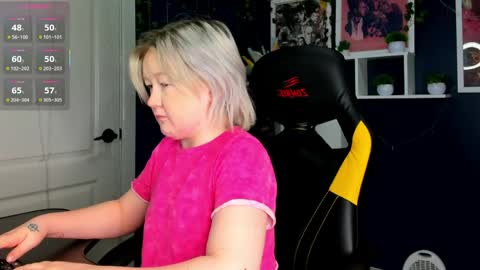 Mia online show from 06-08-26, 03:07