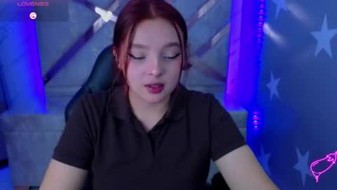 Snapshot of mia_foster_t chatting on 05-21-26, 01:29 Mia online show from 05-21-26, 01:29