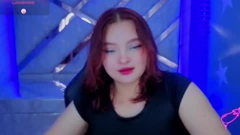 Snapshot of mia_foster_t chatting on 06-03-26, 03:06 Mia online show from 06-03-26, 03:06