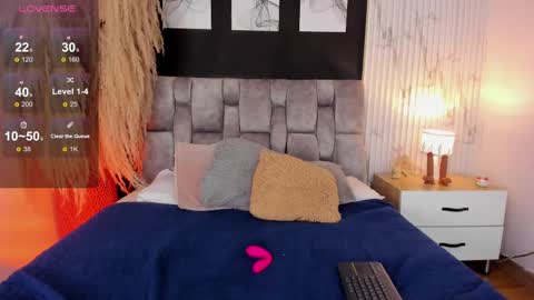 M I A  online show from 03-06-25, 02:40