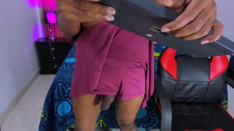 Mia online show from 03-06-26, 07:21