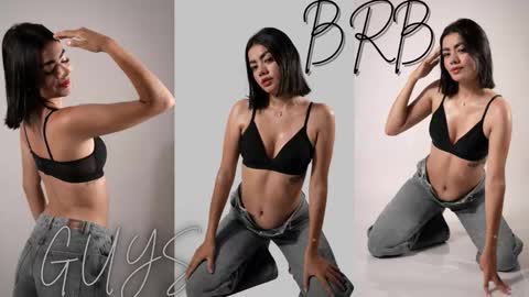 Mia online show from 12-17-25, 02:17