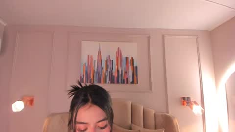 Snapshot of mia_kisses2 chatting on 05-10-26, 04:17 Mia online show from 05-10-26, 04:17