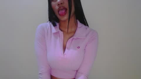 mia_kleim1 online show from 01-11-26, 05:12