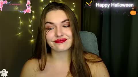 mia_lemm online show from 10-31-25, 09:21