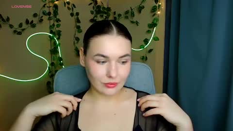 mia_lemm online show from 02-11-26, 07:57