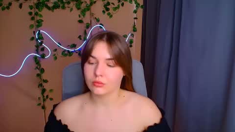 mia_lemm online show from 04-15-26, 06:53