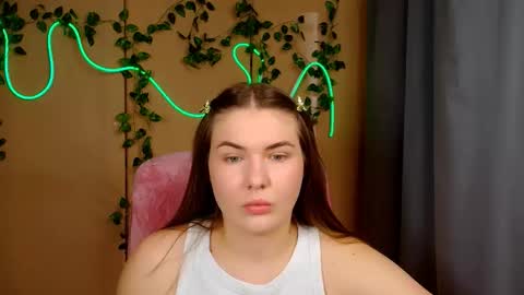 mia_lemm online show from 05-18-26, 06:19