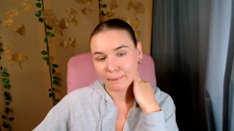 mia_lemm online show from 07-28-26, 11:17