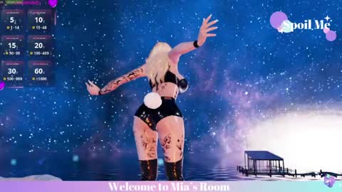 Mia online show from 05-24-26, 06:13