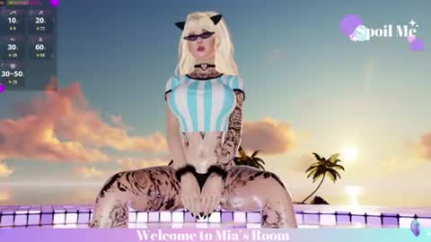 Mia online show from 06-17-26, 02:14