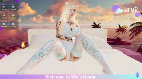 Mia online show from 07-15-26, 05:18