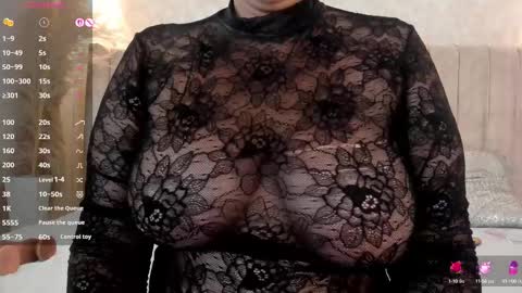 Snapshot of mia_lourence chatting on 10-03-25, 02:03 Mia online show from 10-03-25, 02:03