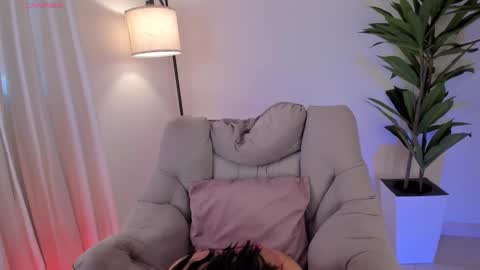 MIA LOVE   online show from 09-26-25, 12:42