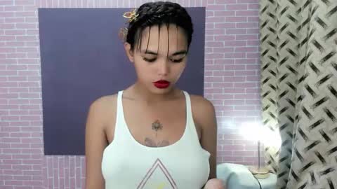 Snapshot of mia_lover9 chatting on 10-08-25, 07:17 M I A online show from 10-08-25, 07:17