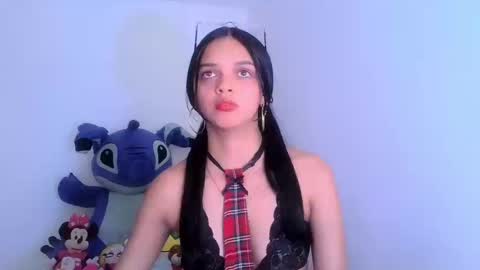 mia lucy 21 online show from 03-25-26, 09:32