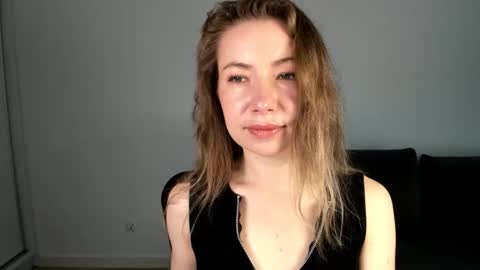 Mia online show from 05-14-26, 07:15