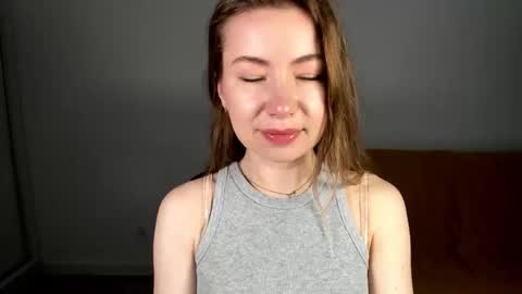 Mia online show from 05-30-26, 06:43
