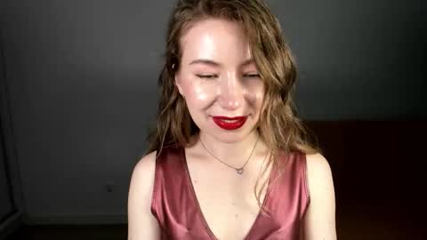 Mia online show from 05-31-26, 06:42