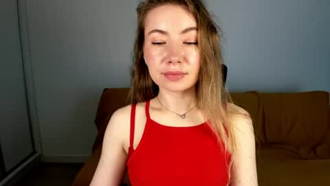Mia online show from 06-17-26, 06:27
