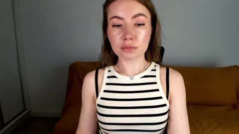 Mia online show from 06-18-26, 09:47