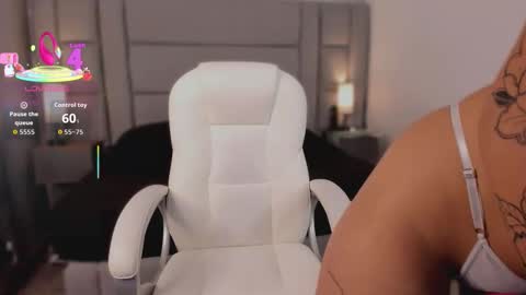    online show from 10-24-25, 07:54