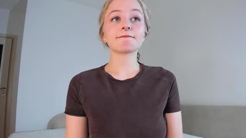 Mia here Appreciate your support online show from 11-12-25, 12:38