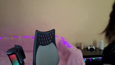 Snapshot of mia_montary chatting on 11-13-25, 09:08 your temptress Mia online show from 11-13-25, 09:08