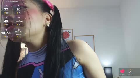 Snapshot of mia_moralez chatting on 09-23-25, 12:19 MIA online show from 09-23-25, 12:19