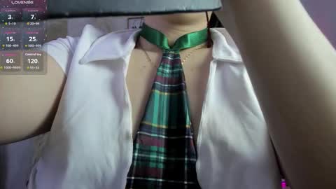 Snapshot of mia_moralez chatting on 10-11-25, 12:15 MIA online show from 10-11-25, 12:15