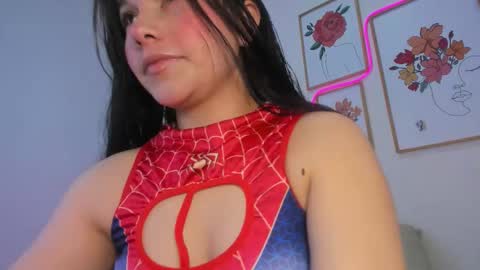 Snapshot of mia_moralez chatting on 11-19-25, 11:10 MIA online show from 11-19-25, 11:10