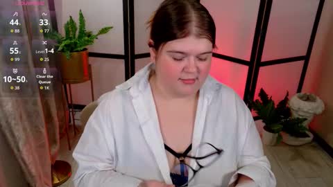 Sweet Mia online show from 11-14-25, 05:44