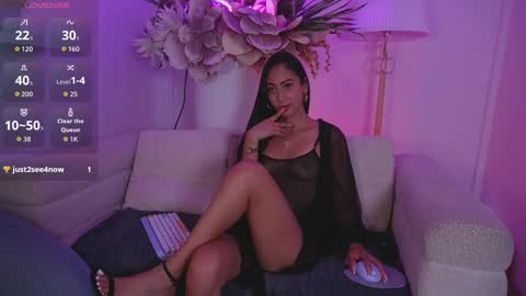 Mia online show from 03-11-26, 07:31