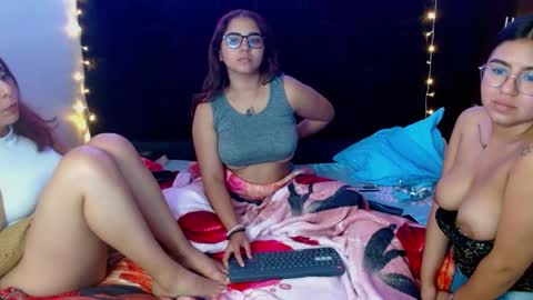 Mia  online show from 01-28-25, 03:46