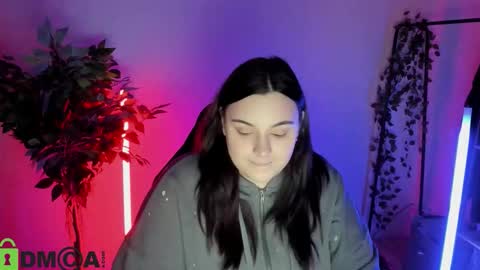 Mia online show from 02-20-26, 11:05