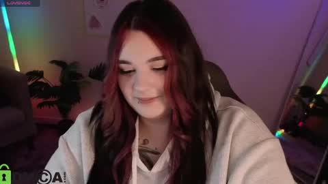 Mia online show from 04-18-26, 01:31