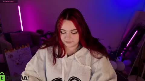 Mia online show from 05-10-26, 01:11