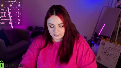 Mia online show from 05-12-26, 01:36