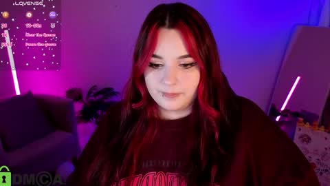 Mia online show from 05-17-26, 01:03
