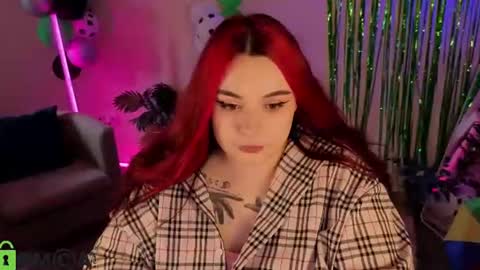 Mia online show from 06-28-26, 01:00