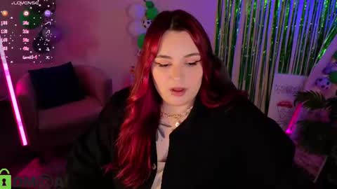Mia online show from 07-13-26, 12:02