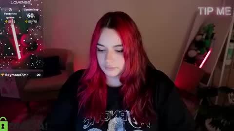 Mia online show from 07-29-26, 01:15