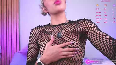 Mia Reeves online show from 10-01-25, 07:53