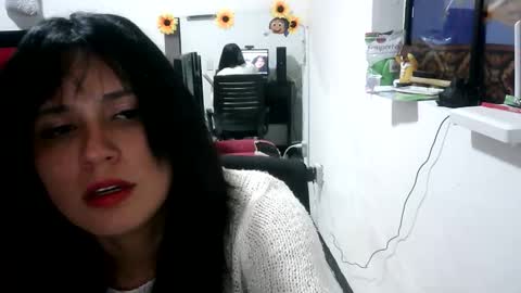 Snapshot of mia_robeerts chatting on 03-05-26, 09:11 mia_robeerts online show from 03-05-26, 09:11