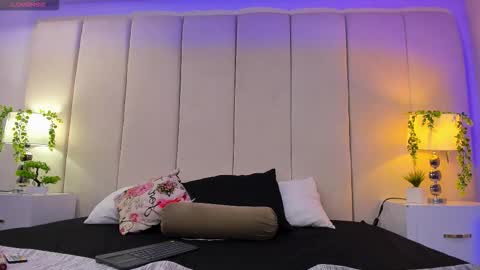 mia rousse25 online show from 12-01-25, 01:43