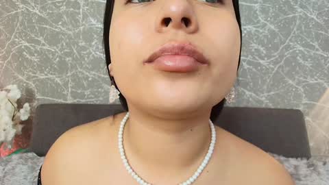 Snapshot of mia_roux13 chatting on 01-25-25, 07:07 Mia Roux online show from 01-25-25, 07:07