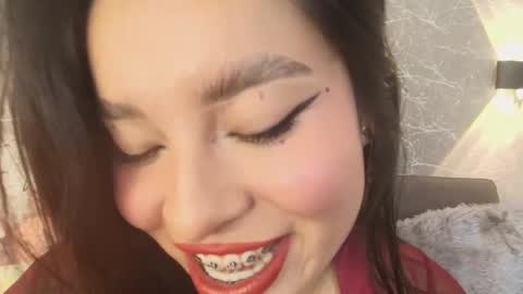 Snapshot of mia_roux13 chatting on 02-13-25, 02:01 Mia Roux online show from 02-13-25, 02:01