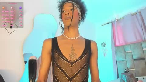 mia_royal online show from 05-30-26, 06:38